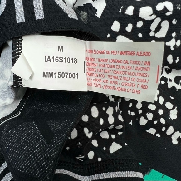 MINKPINK MOVE Crop Top Workout Fierce 3/4 Sleeve Leopard Anti-Wicking Medium - Picture 10 of 10